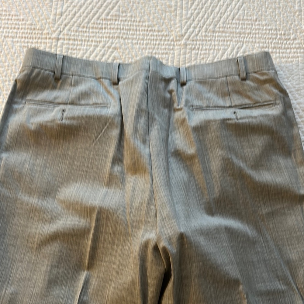 Suitsupply Gray Dress Pants with Flat-Front and Vertical Creases - Picture 3 of 5